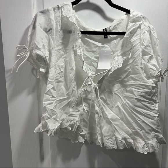 H&M White Ruffle-Trimmed Cotton Blouse L - Picture 2 of 5